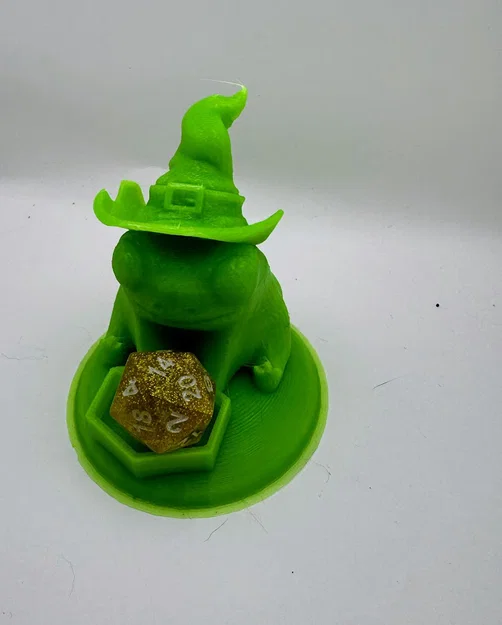 Ếch Phù Thủy Canh Xúc Xắc – Frog Wizard Dice Guardian Dice Stand - Image 3