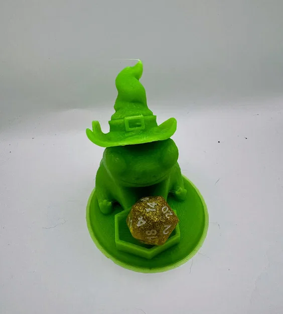 Ếch Phù Thủy Canh Xúc Xắc – Frog Wizard Dice Guardian Dice Stand - Image 4