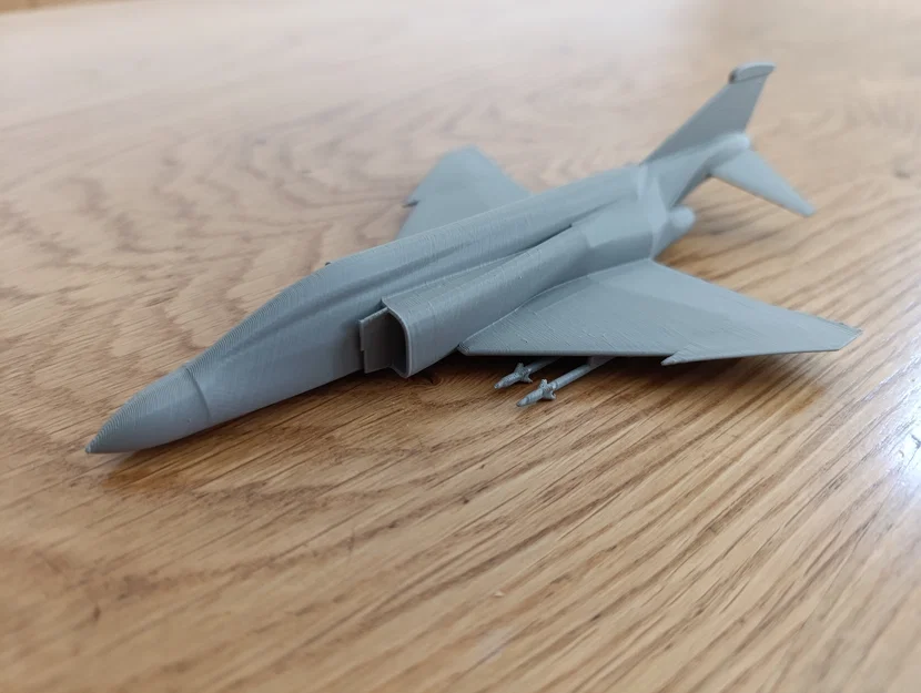 Mô hình máy bay tiêm kích F-4 Phantom in 3D siêu chi tiết - Image 1