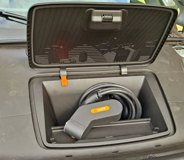 Giá đỡ giữ nắp frunk Volvo EX30 (Volvo EX30 frunk lid holder) - Image 3