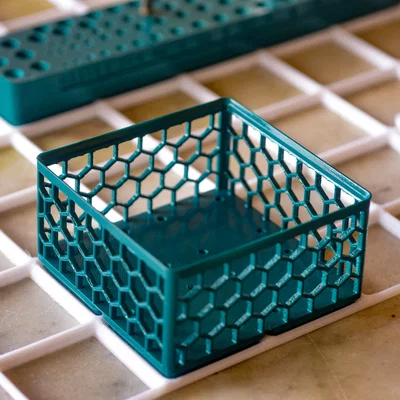 Khay lưới tổ ong 2x2 5U Gridfinity - Giải pháp sắp xếp bàn làm việc