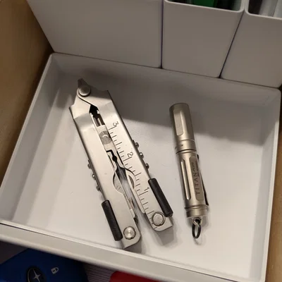 Khay Gridfinity sắp xếp EDC cho dao gấp & multitool