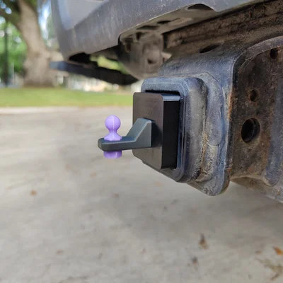 Tiny Trailer Hitch (Móc kéo rơ-moóc tí hon)