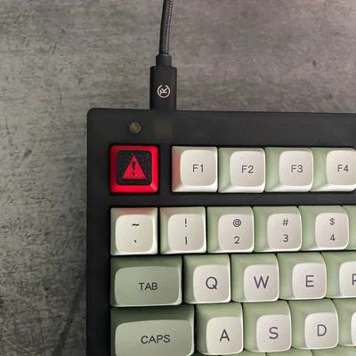 Keycap Cảnh Báo (Caution Keycap)