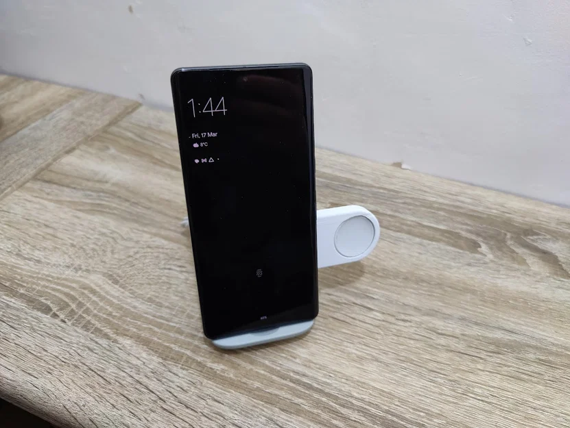 Kẹp gắn sạc Pixel Watch cho Pixel Stand (Thế hệ 2) - Image 4