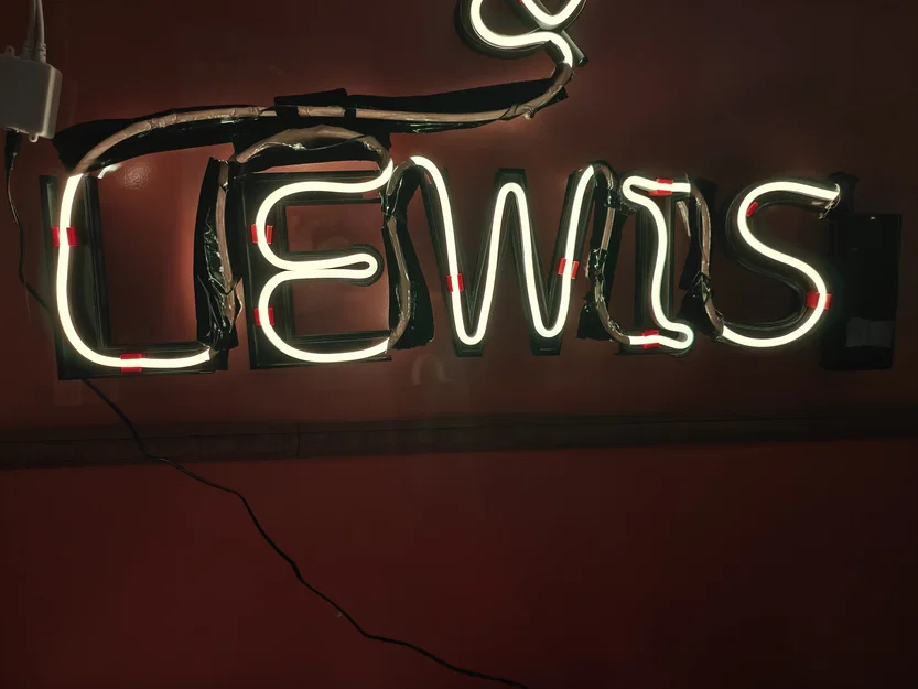 Chữ cái và chữ số gắn đèn LED Neon - Image 1