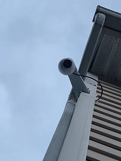 Giá treo góc chắc chắn cho camera UniFi G5 PTZ (In 3D) - Image 3