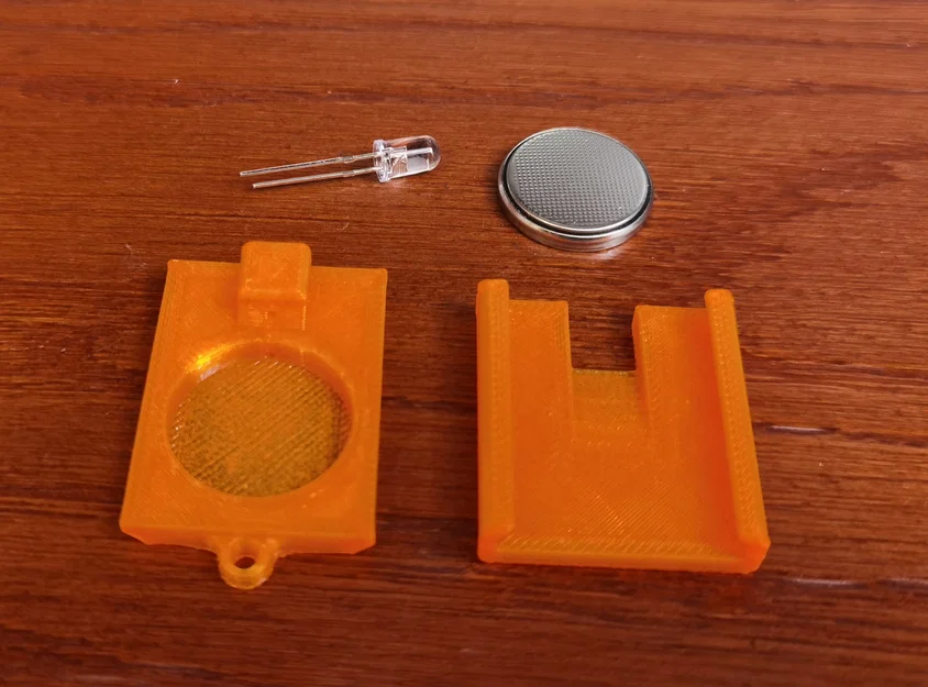 Móc khóa đèn LED siêu nhỏ gọn dùng pin 2032 - Image 2