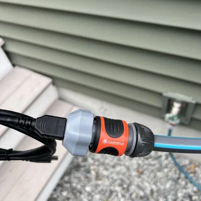 Cursed Connectors: Adapter H2O sang HDMI