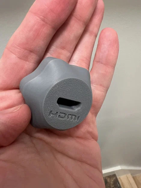 Cursed Connectors: Adapter H2O sang HDMI - Image 4