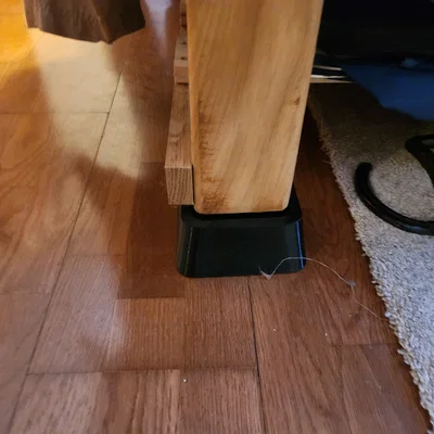 Chân đế nâng giường (Bed Riser) giúp robot hút bụi gầm giường