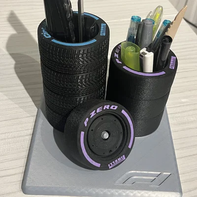 Ống cắm bút mô hình lốp xe F1 - Phụ kiện bàn làm việc độc đáo