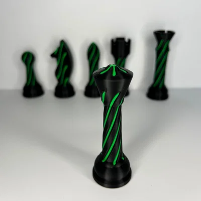 Quân cờ Hậu V2 - Mô hình 3D Impossible Passthrough độc đáo