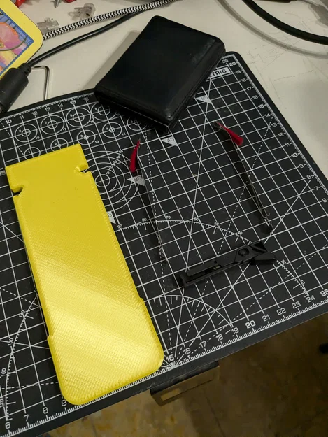 Dụng cụ tháo/lắp lò xo & ejector cho ví Secrid (Repair Tool for Secrid Wallets) - Image 1