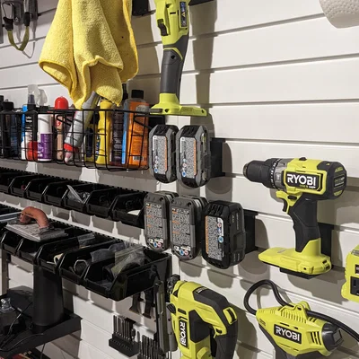 Bộ giá treo máy cầm tay & pin Ryobi 18V cho Slatwall