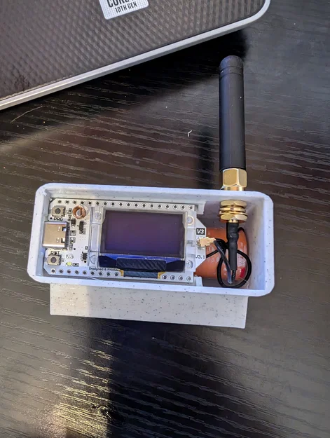Vỏ hộp 3D cho Heltec LORA v3 và pin 18650 - Thiết kế gọn nhẹ - Image 2