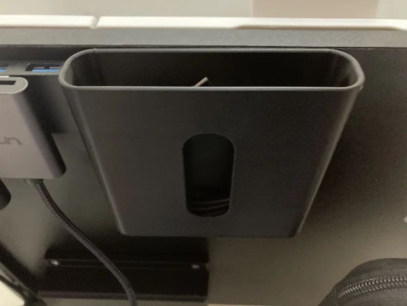 Khay đỡ cáp (Cable Tray) gắn dưới bàn - Image 2