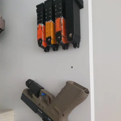 Giá treo tường magazine Airsoft Glock 4x