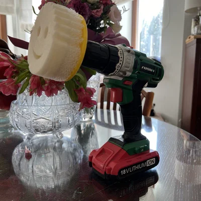 Đầu gắn Scrub daddy cho máy khoan (Scrub daddy drill attatchment)