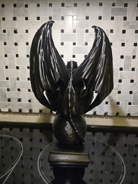 Devil Gargoyle Trên Quả Địa Cầu - Image 3