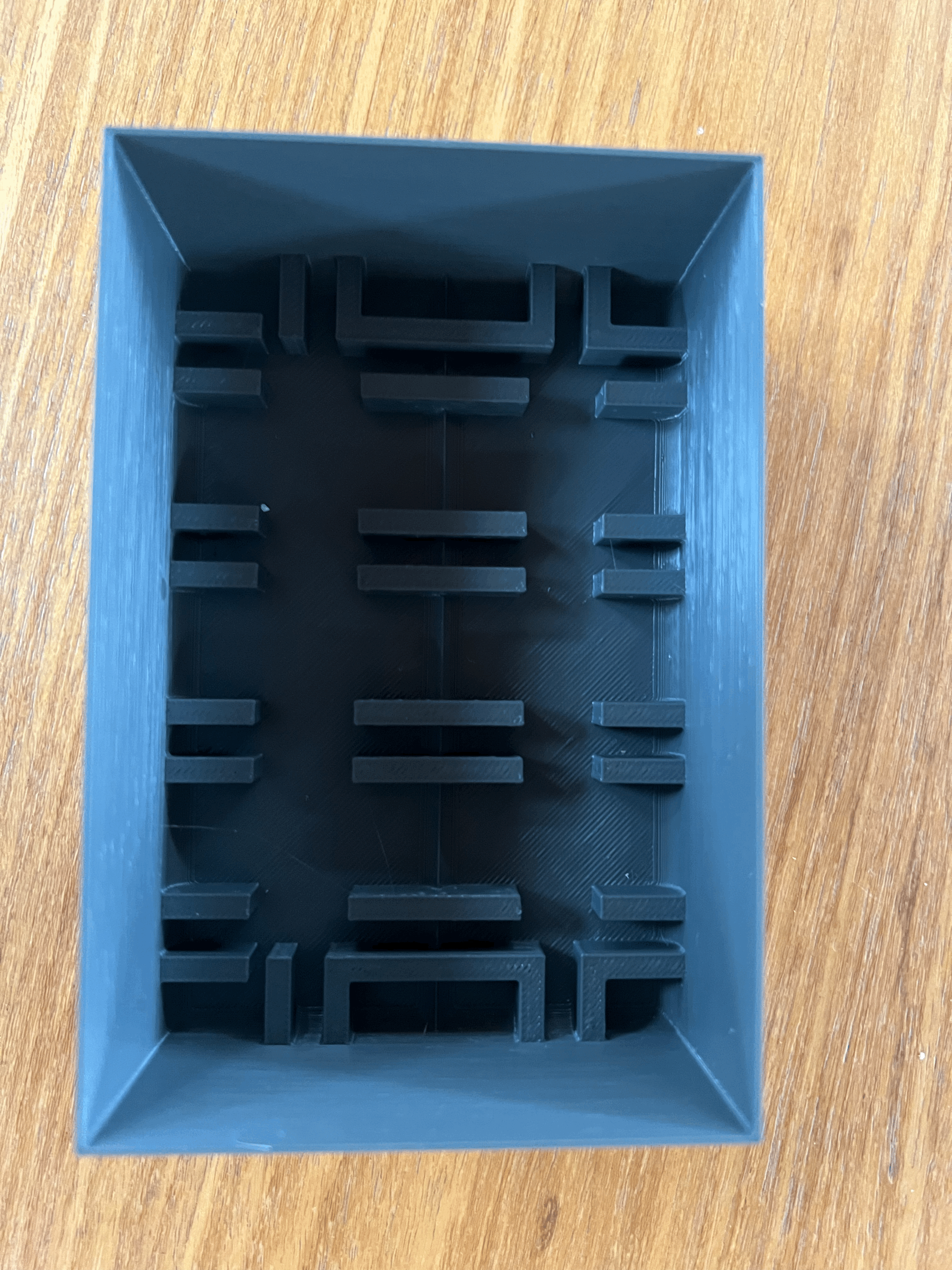 Bộ sắp xếp cáp với đế Gridfinity - Image 5