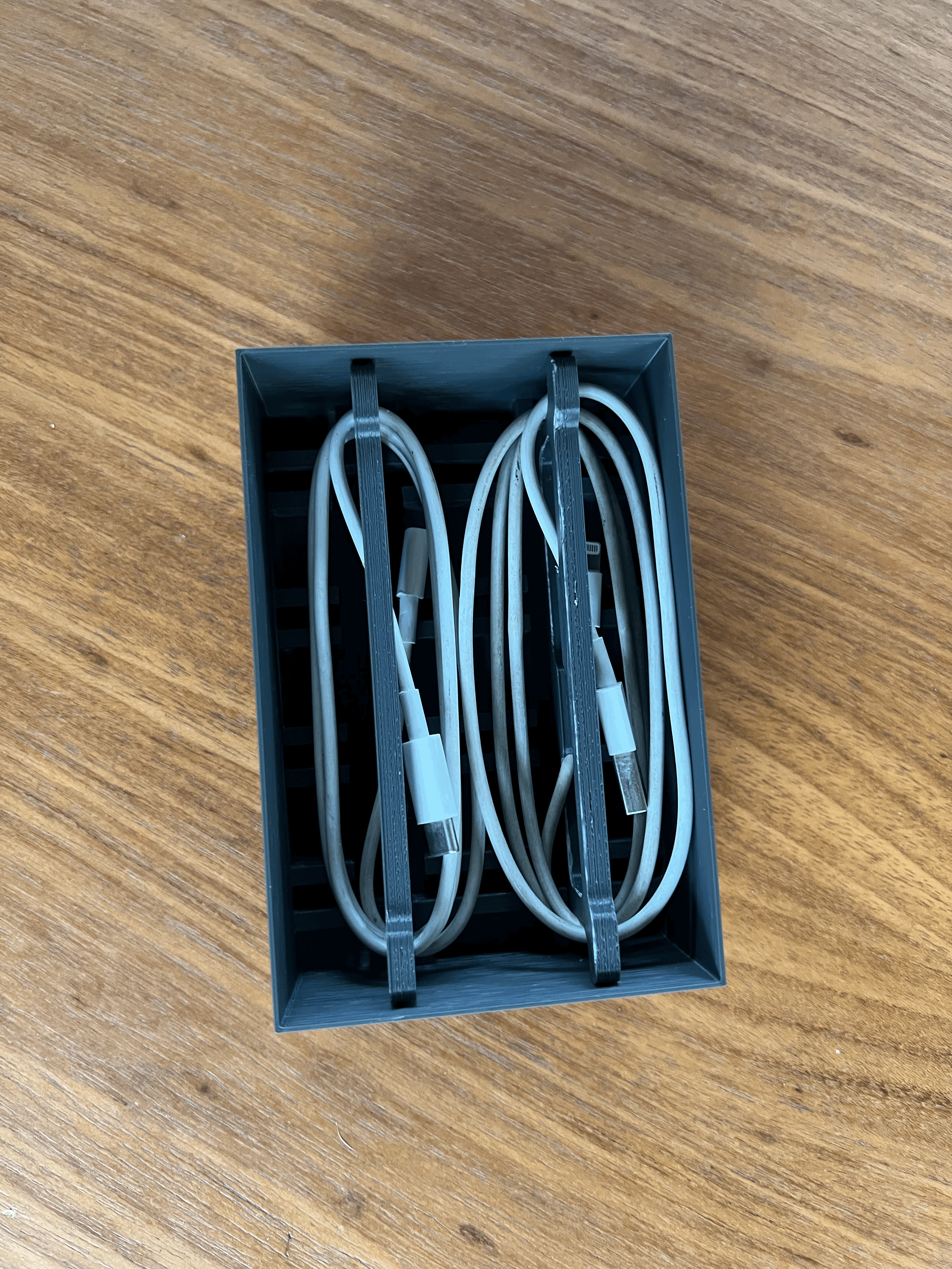 Bộ sắp xếp cáp với đế Gridfinity - Image 7