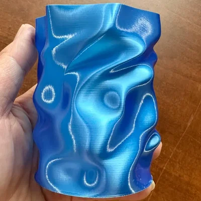 Ống Cắm Bút/Viết Chì Trừu Tượng Xoắn – Vase Mode, Không Cần Support