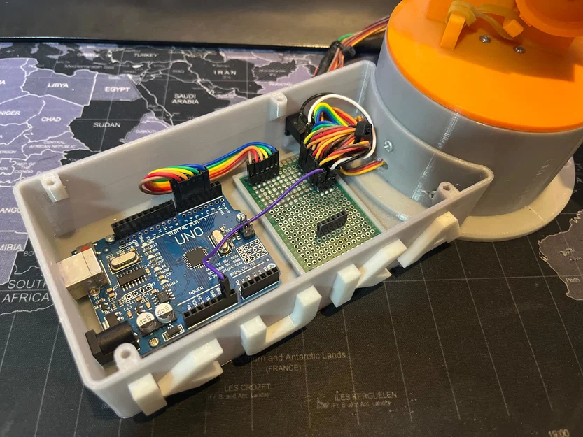 Cánh tay robot KUKA dùng Arduino (Brazo Robotico KUKA Arduino) - Image 7