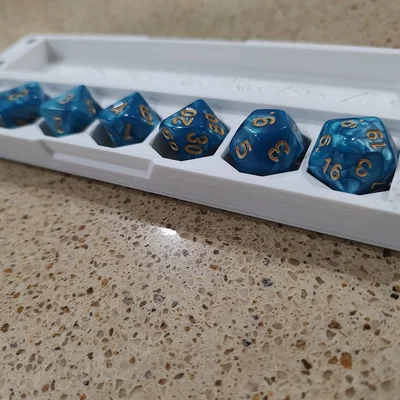 Hộp Đựng Bộ Xúc Xắc D&D Rất Ngầu (Dễ In, Cho Người Mới)