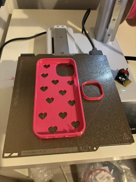 Ốp lưng iPhone 15 họa tiết trái tim dễ thương in 3D - Image 4