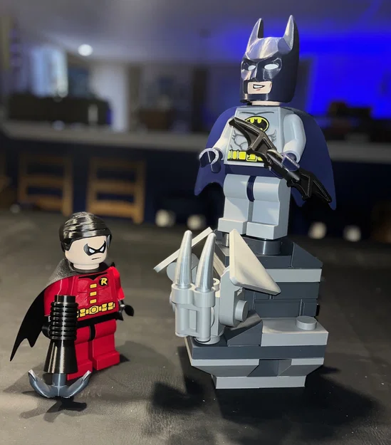 Mô hình Brick Batman Rooftop trưng bày cỡ đại (tỉ lệ 5:1) - Image 1