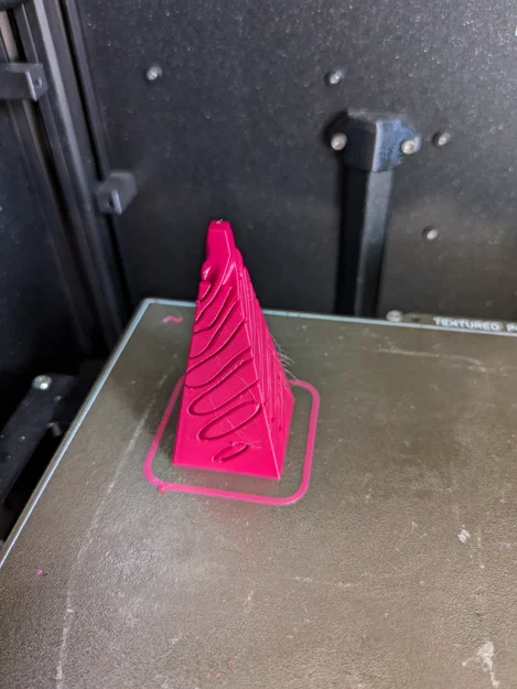 Đồ chơi fidget twisty puzzle kim tự tháp parametric pass-through (OpenSCAD) - Image 3