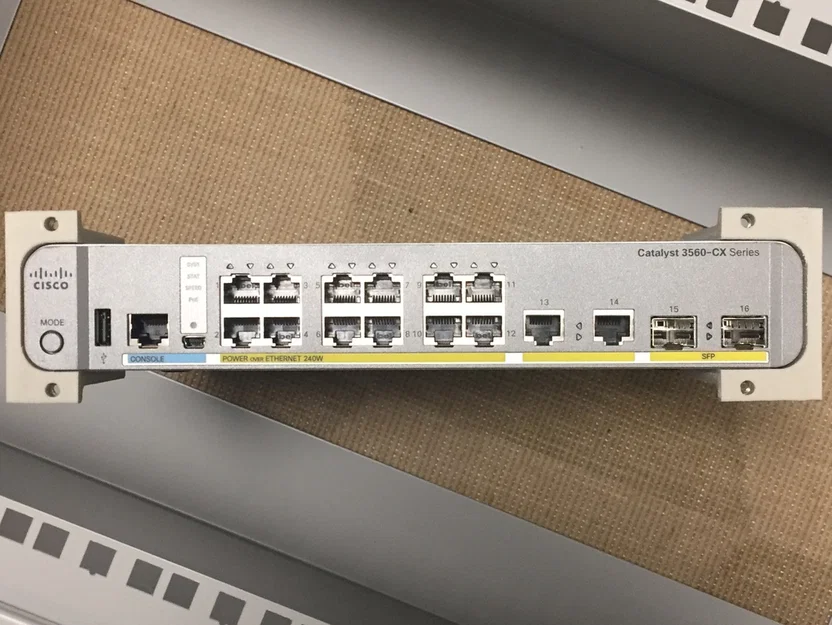 Giá đỡ Cisco Catalyst Desktop Switch cho tủ rack 10 inch - Image 1