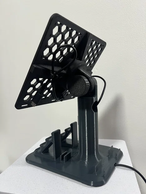 Giá đỡ và khay đựng vật dụng để bàn cho máy tính bảng - Image 1