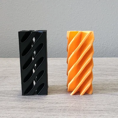 Mô hình Square Impossible Passthrough in 3D giải trí độc đáo