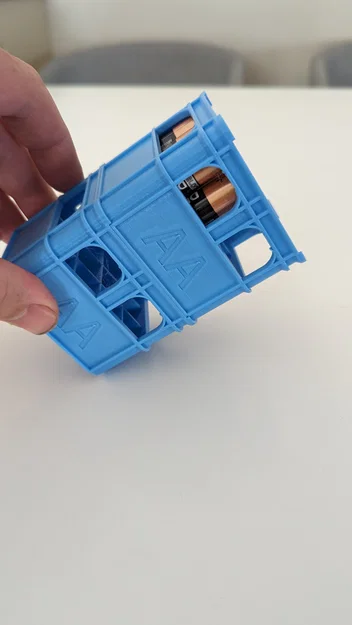 Khay bia xếp chồng để đựng pin (Stackable beer crate for batteries) - Image 3