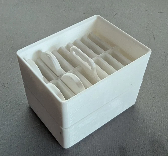 Khay bia xếp chồng để đựng pin (Stackable beer crate for batteries) - Image 4