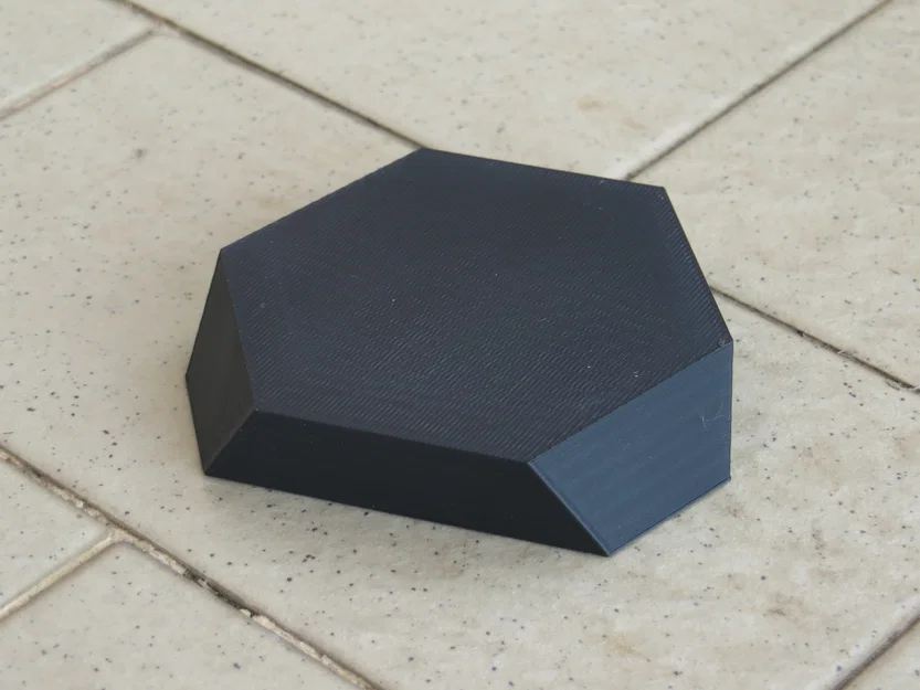 Đế trưng bày mô hình 3D hình lục giác (Base for statues) - Image 1