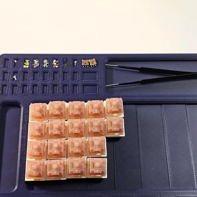 Khay đựng linh kiện điện tử và đồ dùng DIY tiện lợi