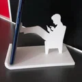 Giá đỡ điện thoại để bàn hình người ngồi thư giãn độc đáo - Thumbnail 2
