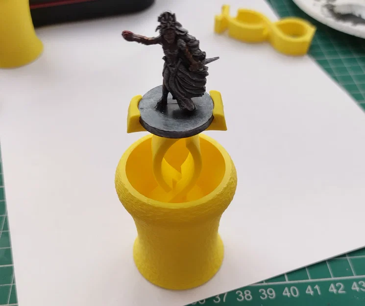 Tay cầm sơn mô hình mini - v3 (Miniature Painting Handle - v3) - Image 5