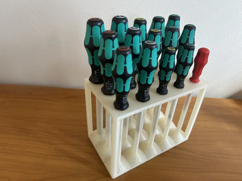 Giá đỡ tuốc nơ vít hệ Gridfinity - Image 1