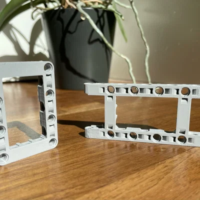 Khung tương thích LEGO Technic (LEGO-Technic-Compatible Frame)