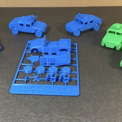 Mô hình giấy Humvee 1:100 (HMMWV High Mobility Multipurpose Wheeled Vehicle)