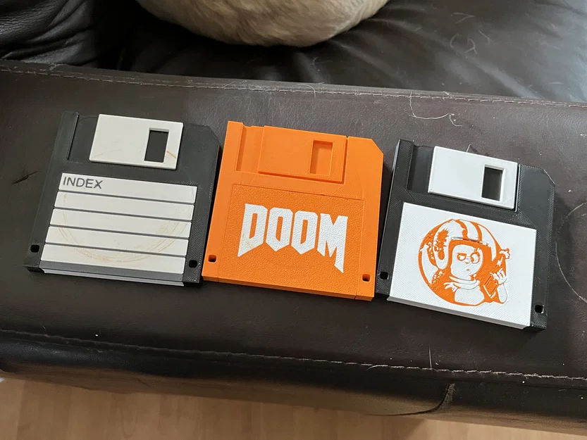Bộ lót ly hình đĩa mềm (Floppy disk coasters) - Image 1