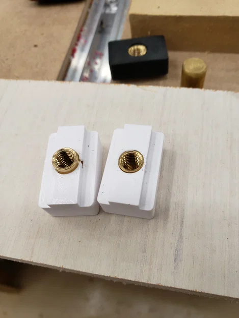 Shapeoko Hybrid Table T Nut (T-nut dùng heat set insert) - Image 2