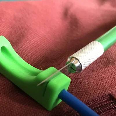 Dao cắt ống PFTE (PFTE tube cutter)