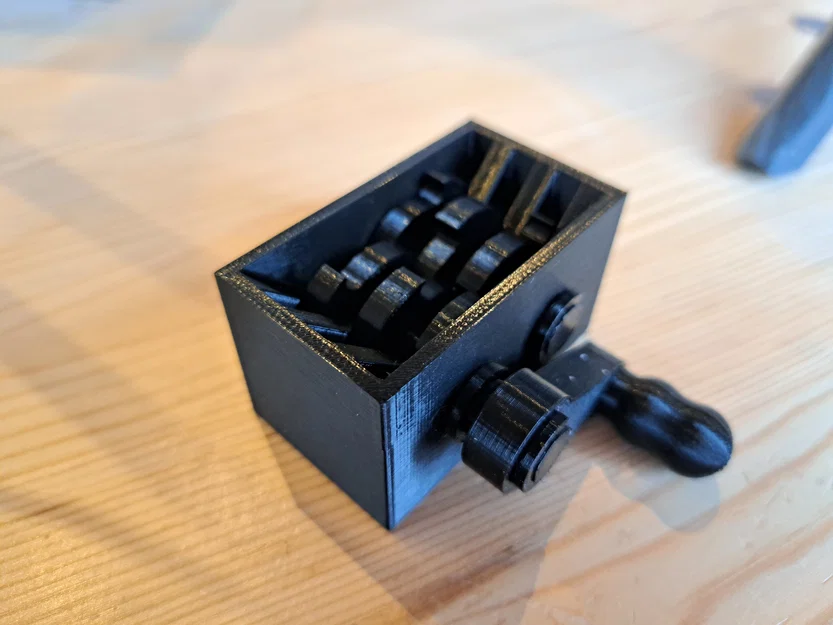 Small Shredder (Máy xé mini) - Image 1