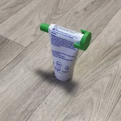 Dụng cụ nặn kem đánh răng (Toothpaste Squeezer) tiện lợi