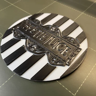 Miếng lót ly Beetlejuice in 3D phong cách ma mị cho fan phim